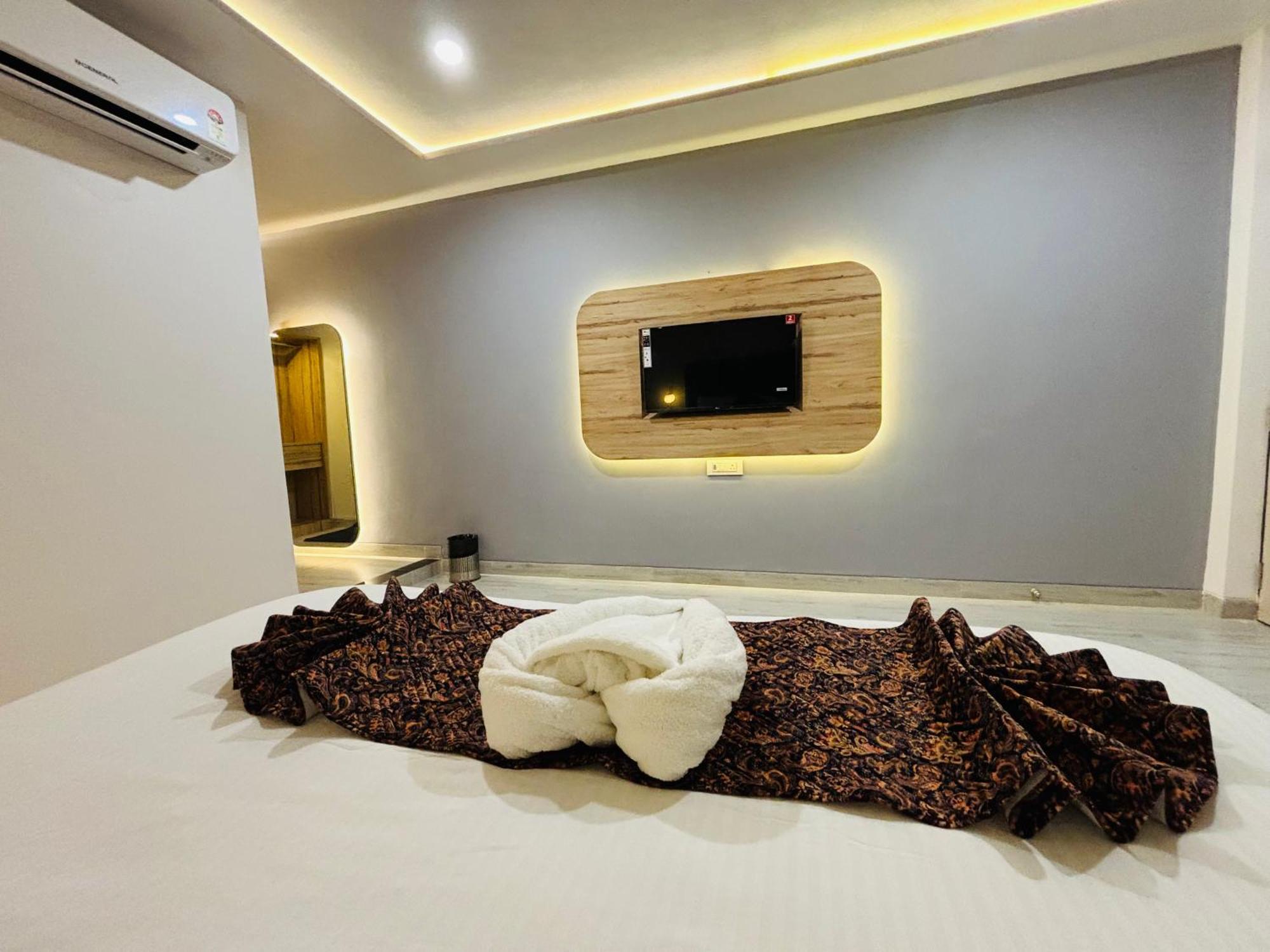 The Lavish Stay Варанаси Экстерьер фото